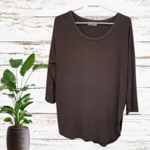 ARITZIA Babaton dark navy green 3/4 sleeves t-shirt pullover Medium
